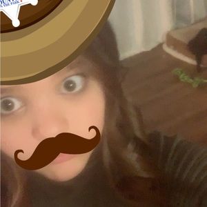 Meet your Posher, Ali